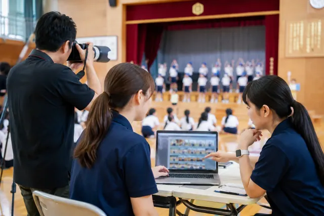 Private school-photo sales platform