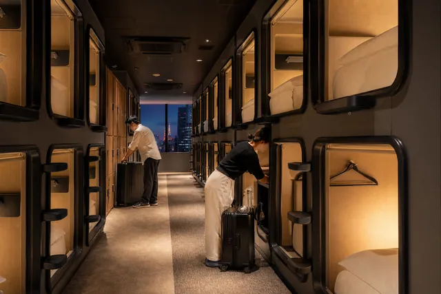 Capsule Hotel